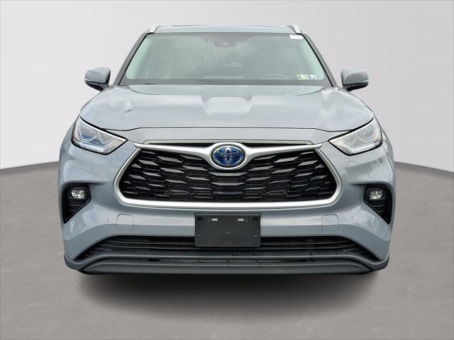 used 2022 Toyota Highlander Hybrid car, priced at $40,297