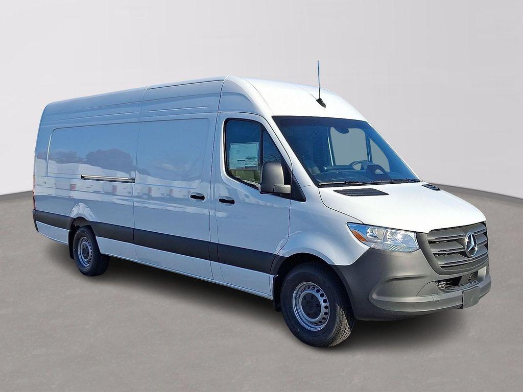 new 2025 Mercedes-Benz Sprinter 2500 car, priced at $70,033