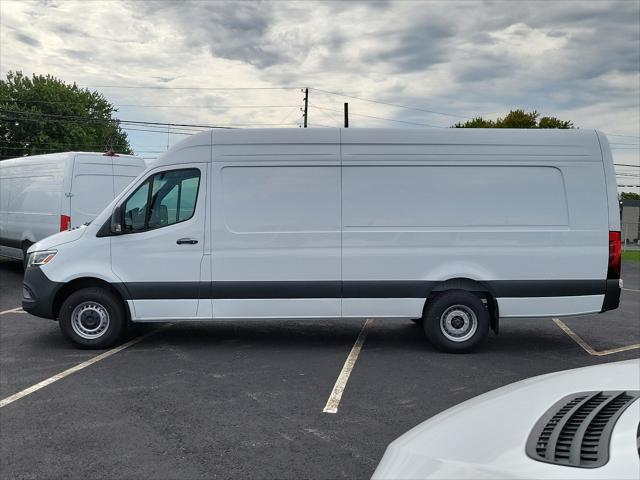 new 2024 Mercedes-Benz Sprinter 3500 car, priced at $75,141