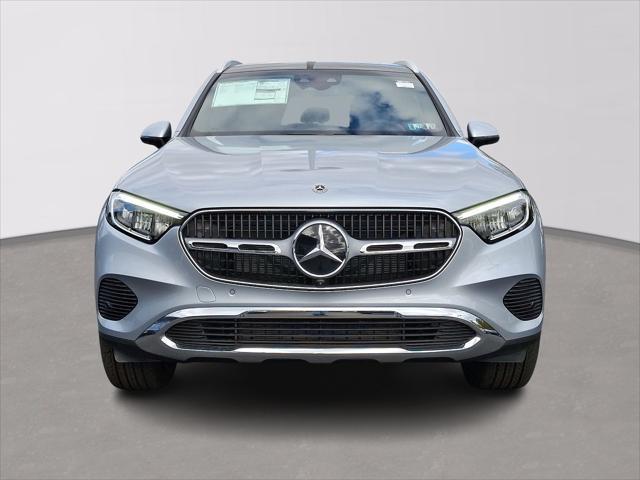 new 2025 Mercedes-Benz GLC 300 car, priced at $60,125