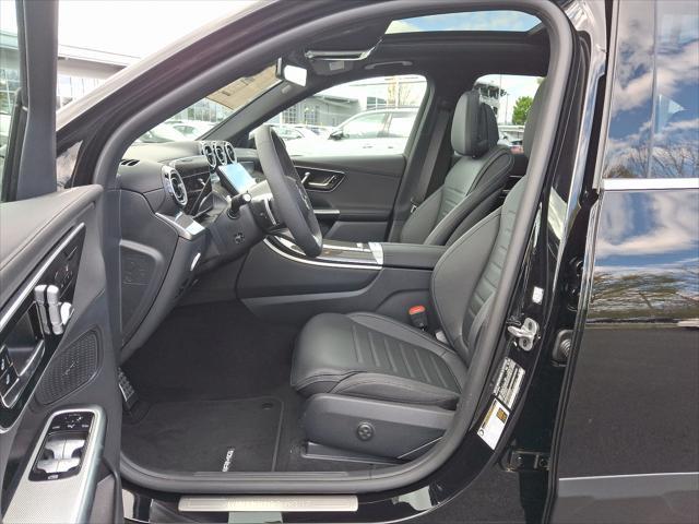 new 2025 Mercedes-Benz GLC 300 car