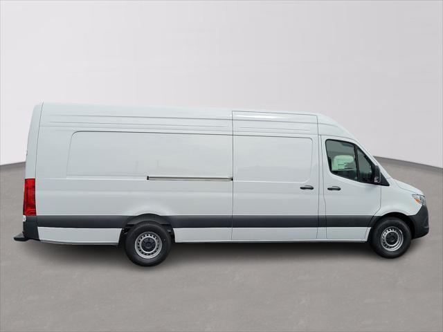 new 2024 Mercedes-Benz Sprinter 2500 car, priced at $69,445