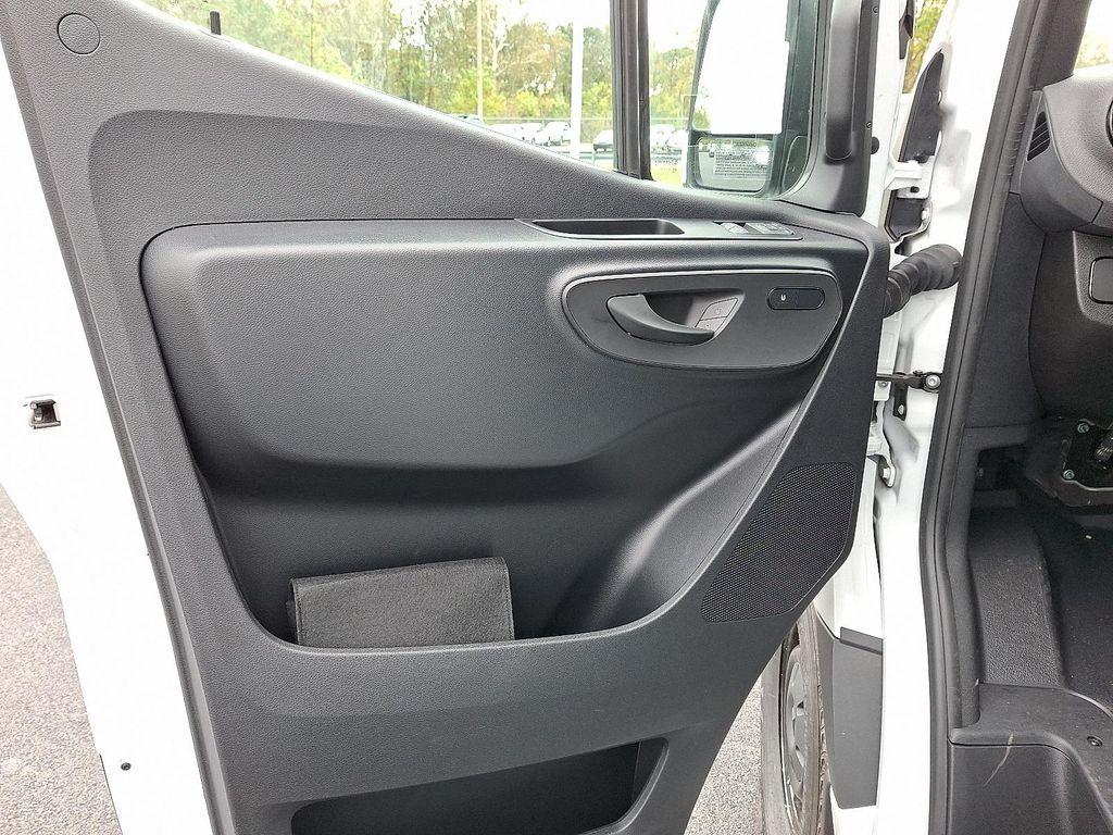 new 2025 Mercedes-Benz Sprinter 2500 car, priced at $59,679