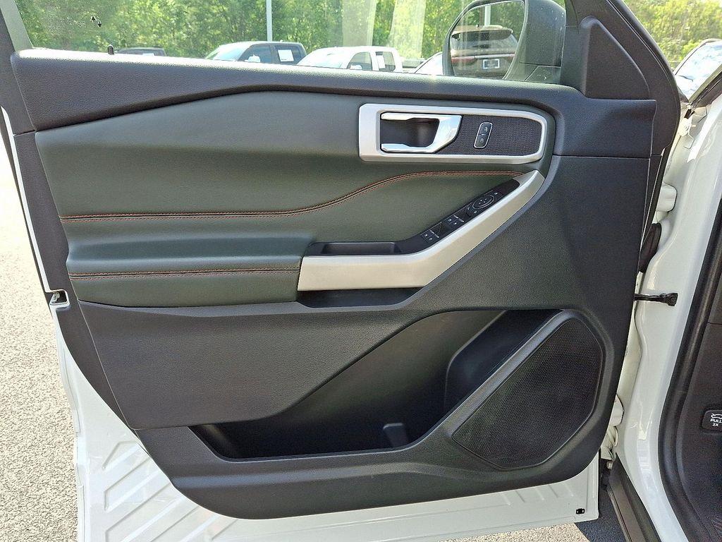 used 2022 Ford Explorer car, priced at $35,535