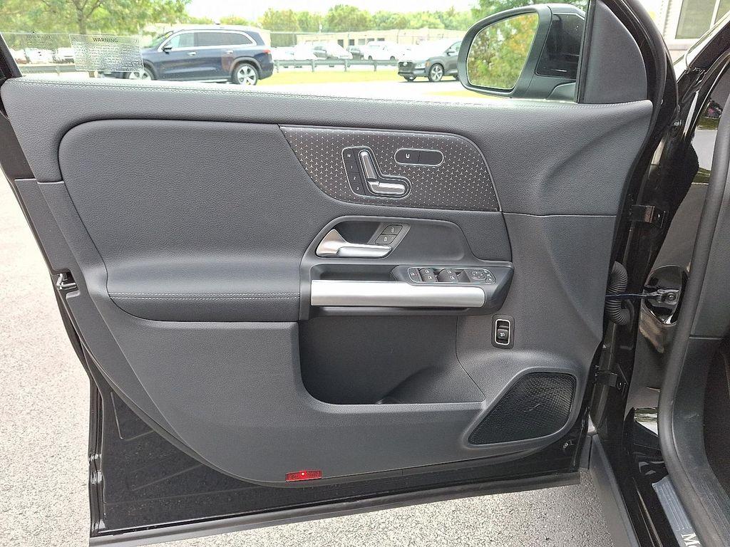 used 2025 Mercedes-Benz GLA 250 car, priced at $39,193