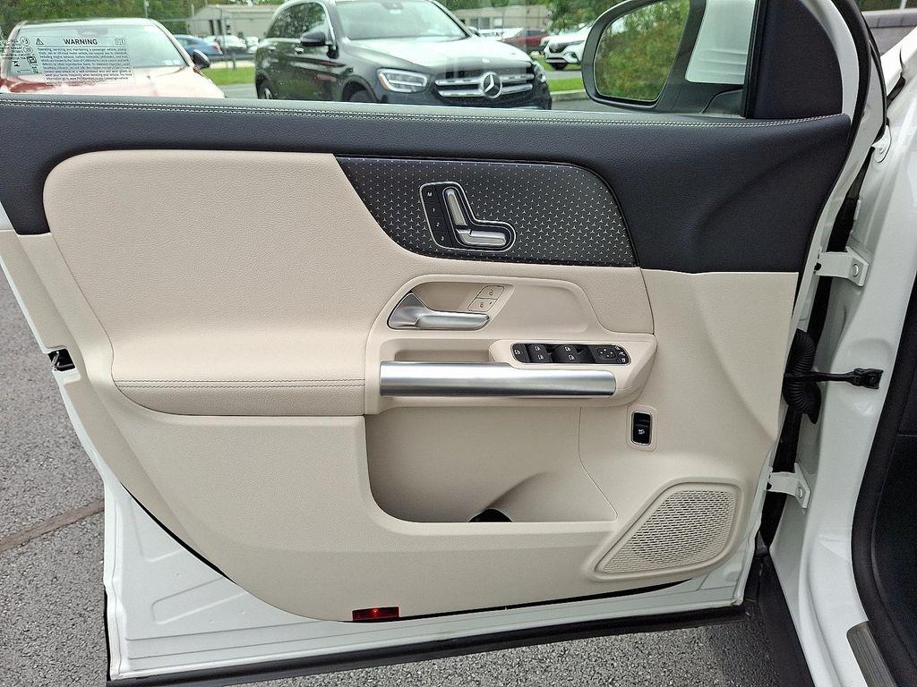 used 2025 Mercedes-Benz GLA 250 car, priced at $39,226