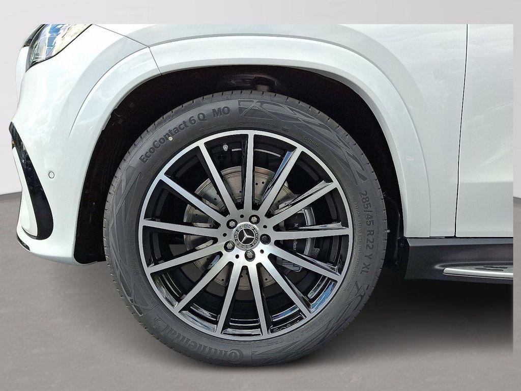 new 2026 Mercedes-Benz GLS 580 car, priced at $125,205