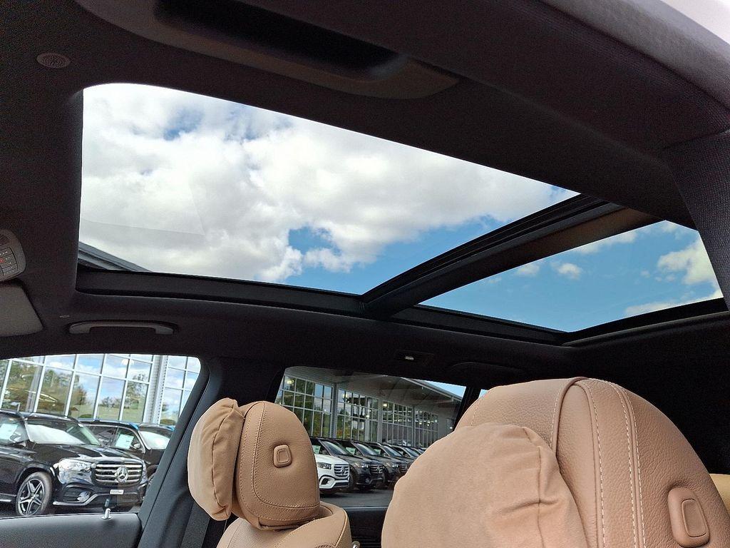 new 2026 Mercedes-Benz GLS 580 car, priced at $125,205