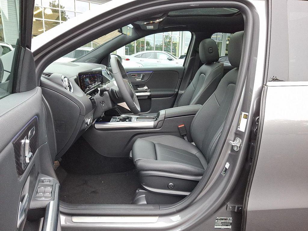 used 2026 Mercedes-Benz GLA 250 car, priced at $52,000