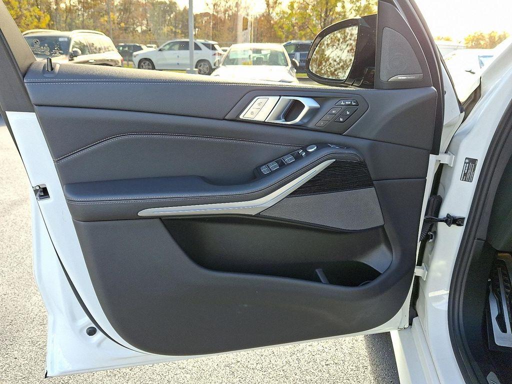 used 2021 BMW X7 car, priced at $46,851