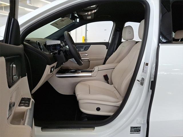 used 2025 Mercedes-Benz GLA 250 car, priced at $42,492