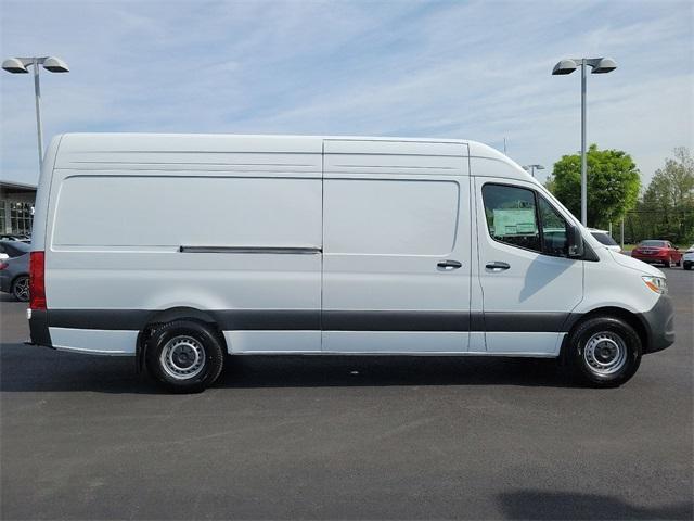 new 2024 Mercedes-Benz Sprinter 2500 car, priced at $62,154