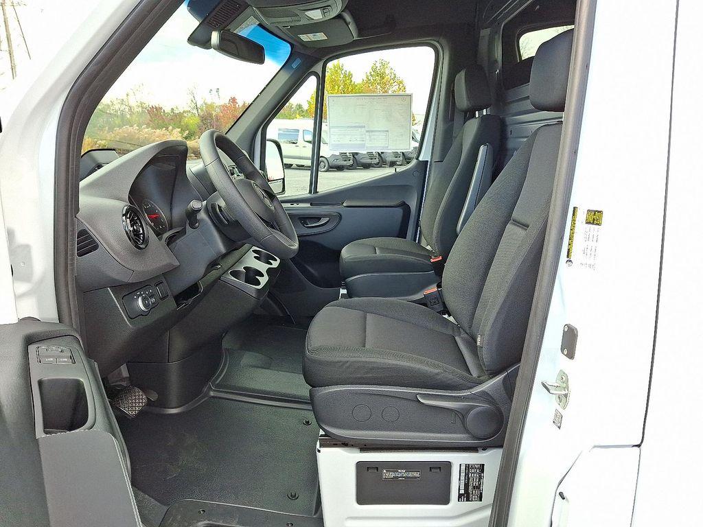 new 2026 Mercedes-Benz Sprinter 2500 car