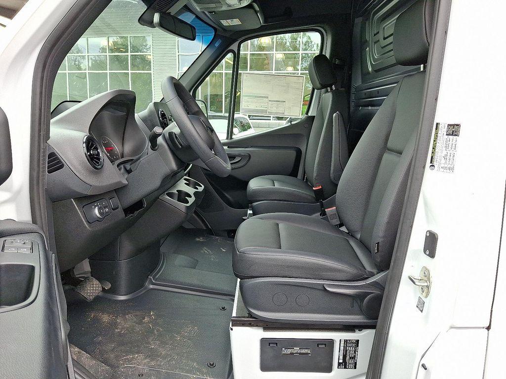 new 2025 Mercedes-Benz Sprinter 2500 car, priced at $59,679