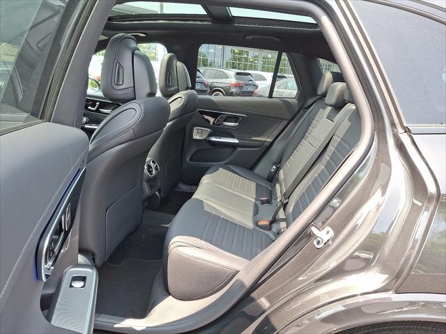 new 2025 Mercedes-Benz GLC 300 car