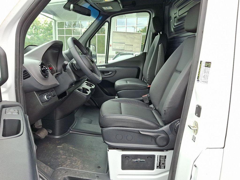 new 2025 Mercedes-Benz Sprinter 2500 car, priced at $59,679