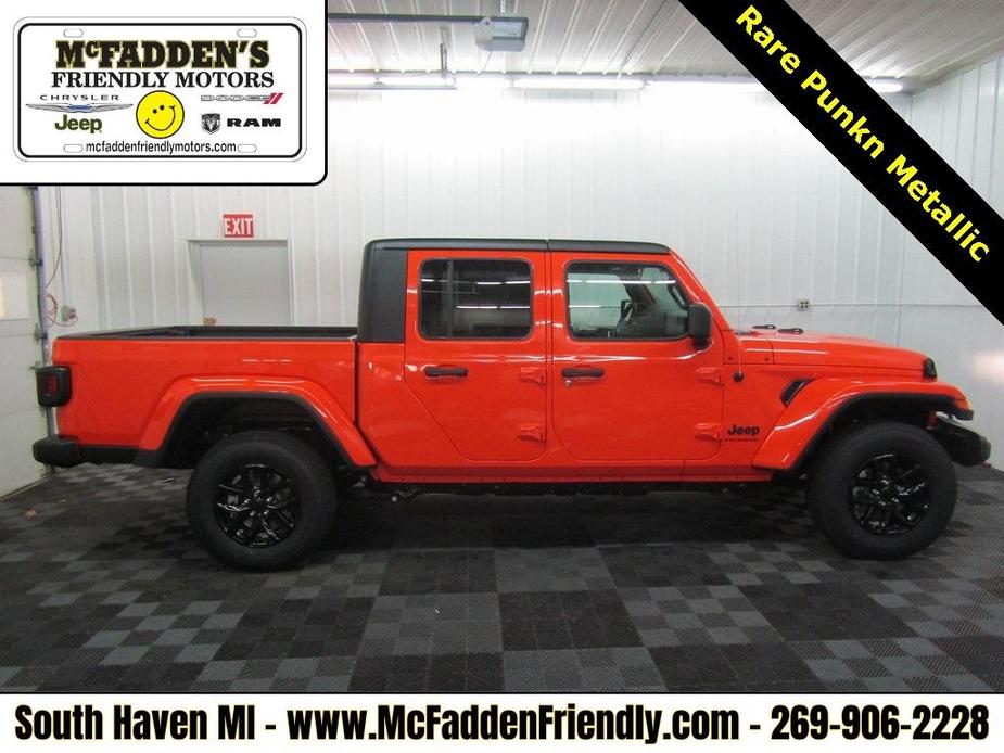 new 2023 Jeep Gladiator car, priced at $51,300