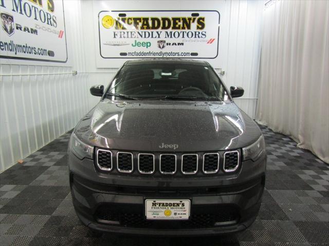 new 2024 Jeep Compass car, priced at $27,500