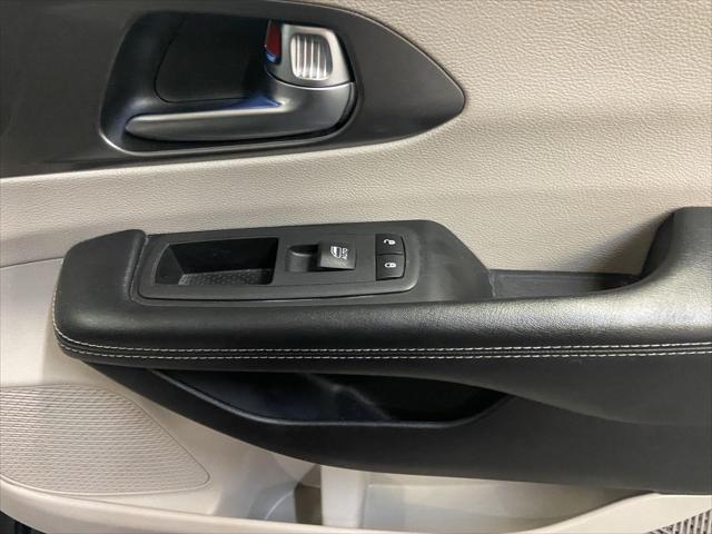 used 2022 Chrysler Pacifica car, priced at $20,791