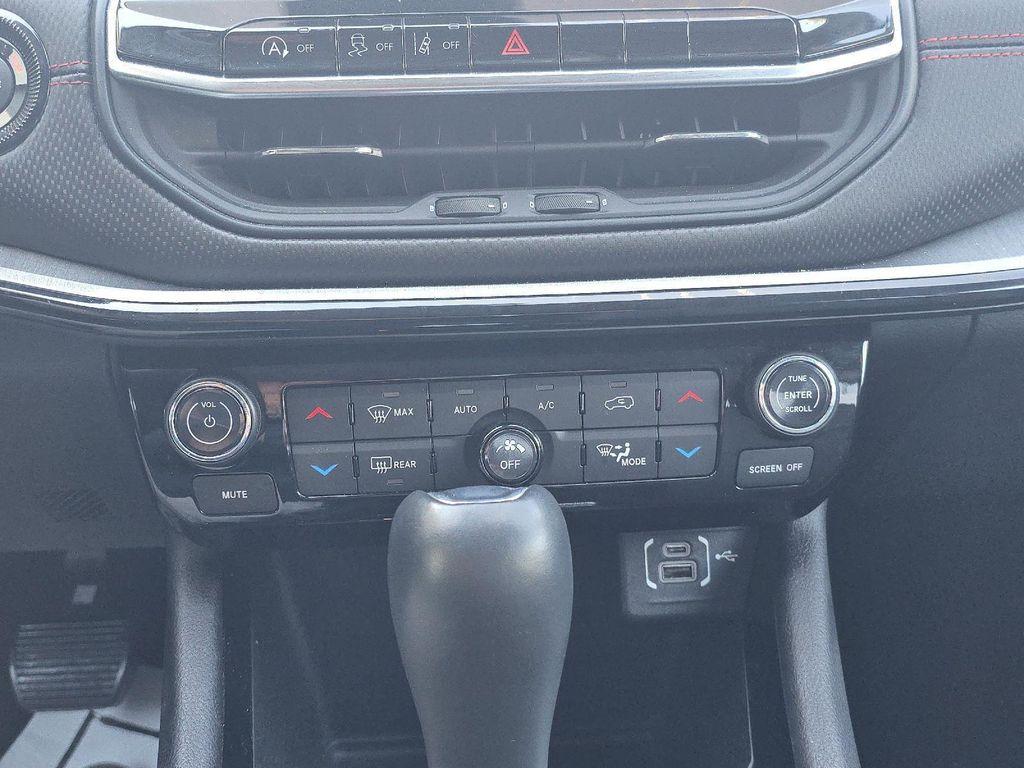 used 2022 Jeep Compass car, priced at $22,991