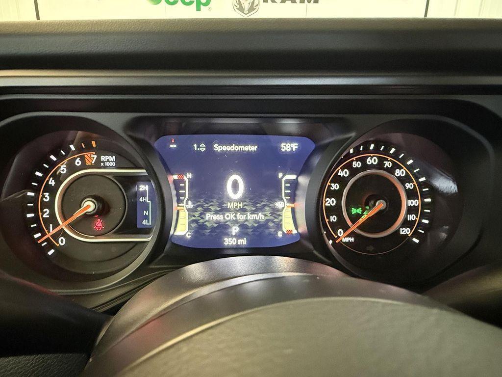 new 2025 Jeep Gladiator car, priced at $46,495