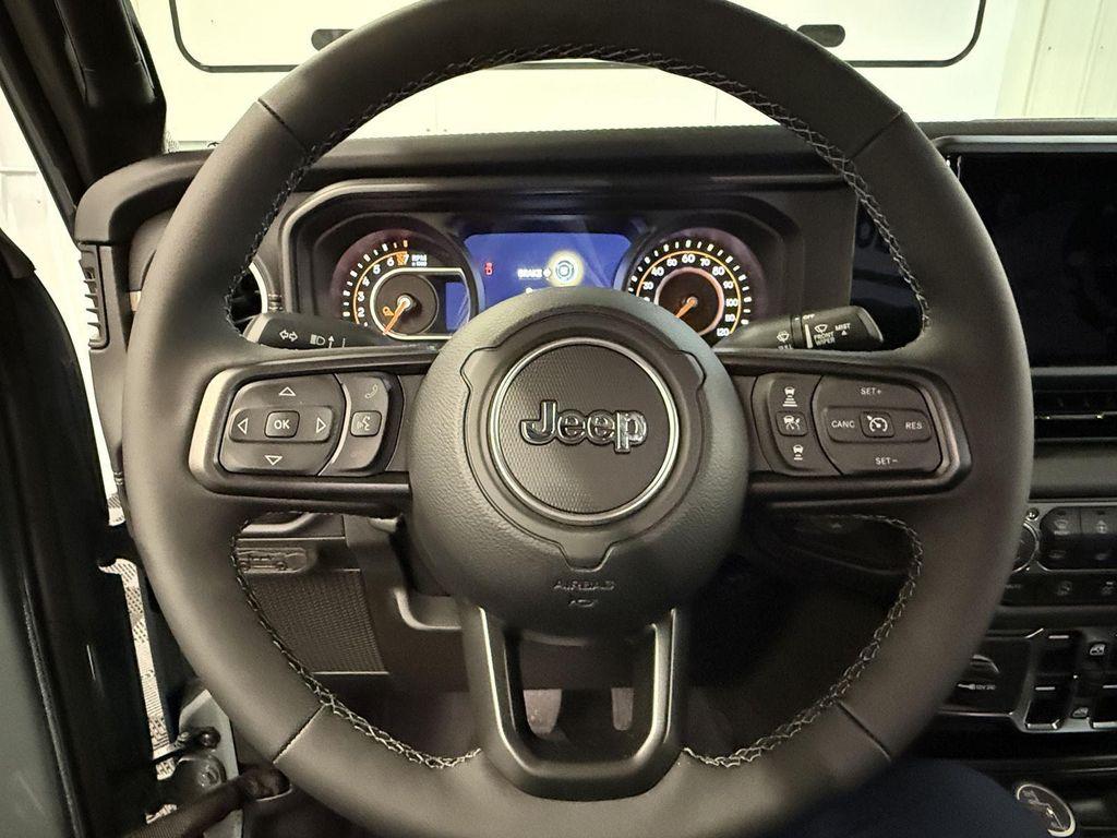 new 2025 Jeep Gladiator car, priced at $46,495