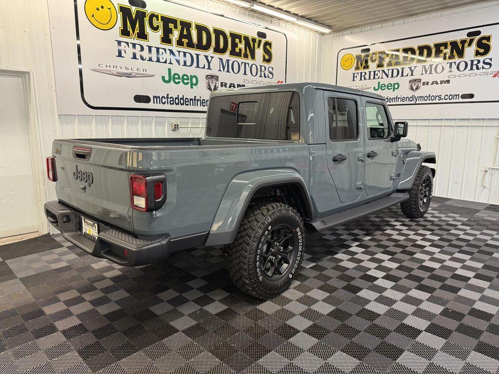 new 2025 Jeep Gladiator car, priced at $46,495