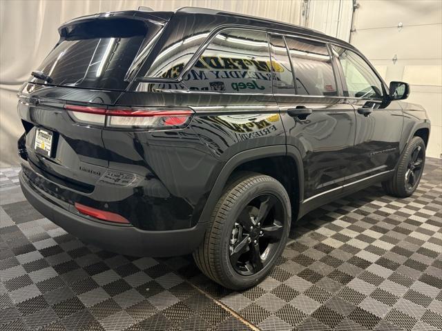 new 2025 Jeep Grand Cherokee car, priced at $53,530