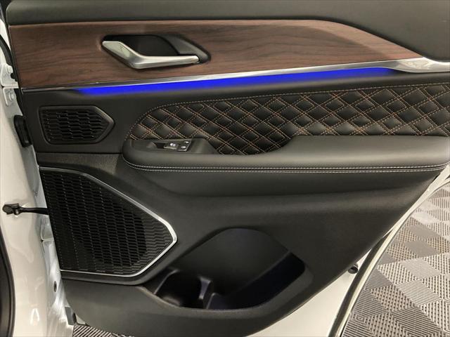 new 2025 Jeep Grand Cherokee car, priced at $56,930