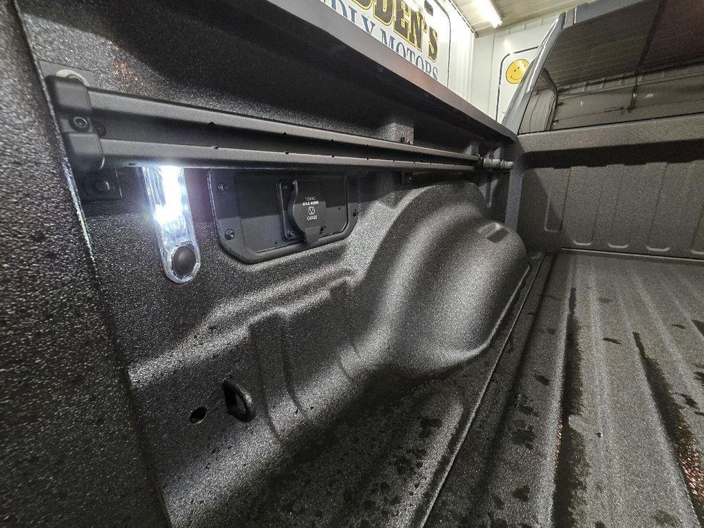 new 2026 Ram 1500 car, priced at $61,171