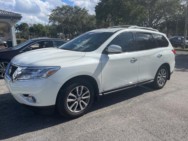 used 2016 Nissan Pathfinder car, priced at $15,722