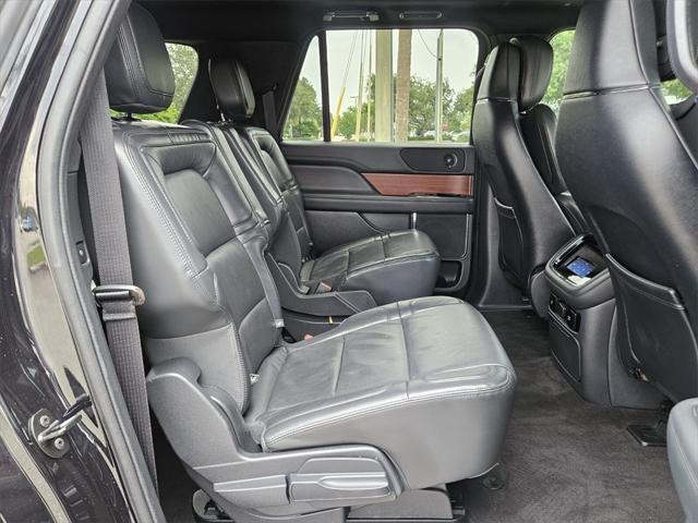 used 2022 Lincoln Navigator car, priced at $59,495