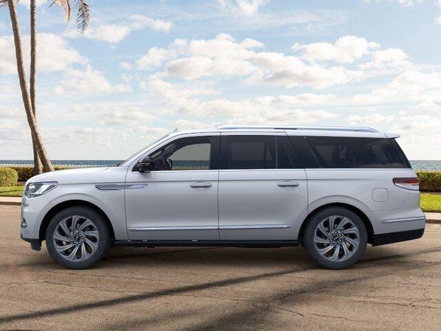 new 2024 Lincoln Navigator car, priced at $101,074