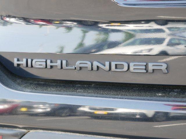 used 2022 Toyota Highlander car, priced at $42,988