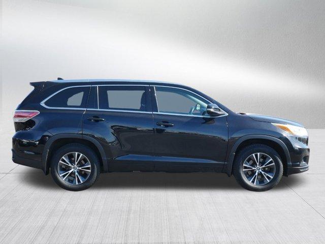 used 2016 Toyota Highlander car, priced at $17,997