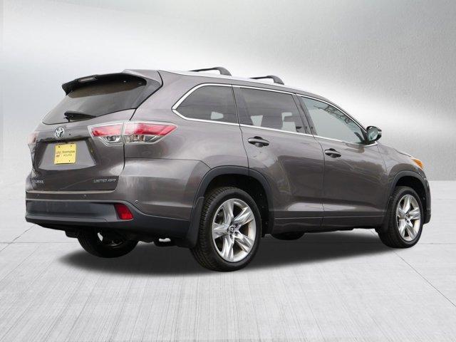used 2016 Toyota Highlander car, priced at $24,988