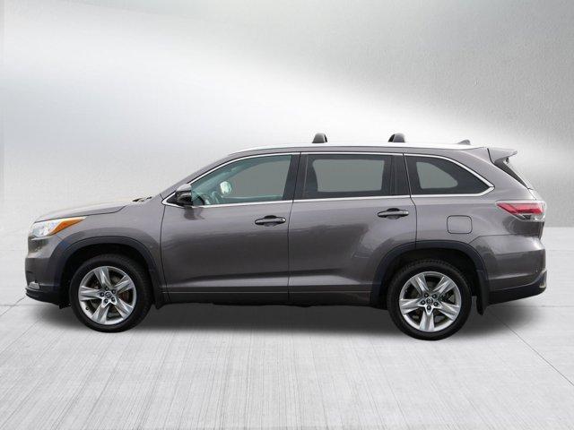 used 2016 Toyota Highlander car, priced at $24,988