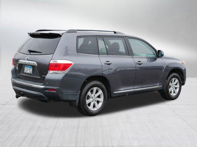 used 2013 Toyota Highlander car, priced at $11,997