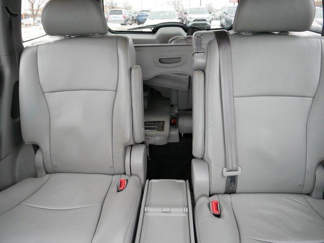 used 2013 Toyota Highlander car, priced at $11,997