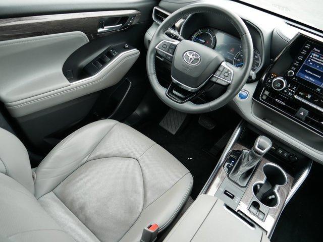 used 2021 Toyota Highlander Hybrid car, priced at $41,488