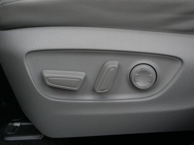 used 2022 Toyota Highlander car, priced at $37,988