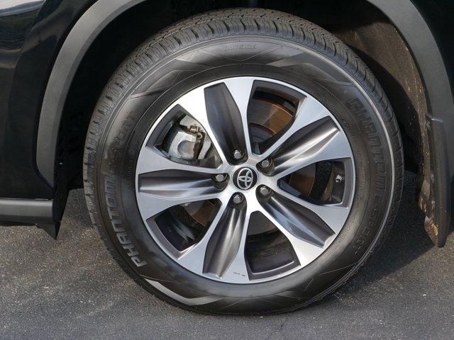 used 2022 Toyota Highlander car, priced at $37,988