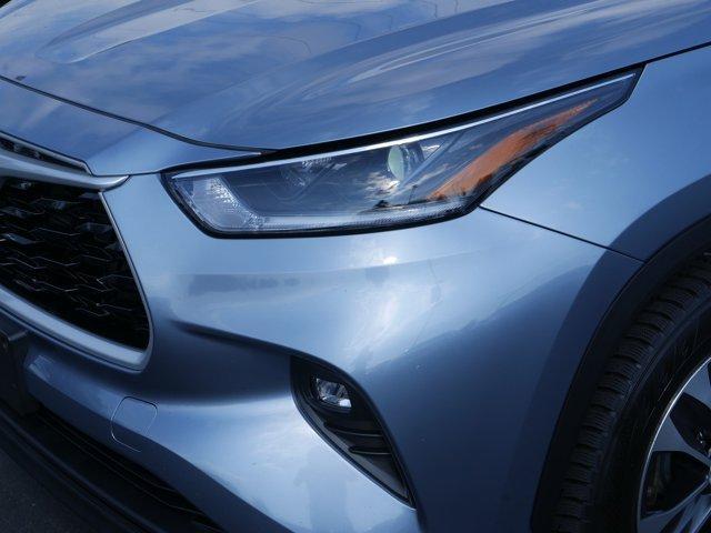 used 2021 Toyota Highlander Hybrid car, priced at $35,488