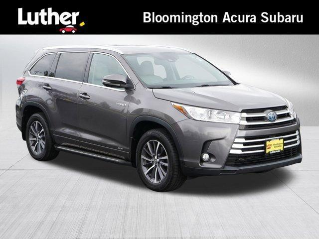 used 2017 Toyota Highlander Hybrid car, priced at $26,988