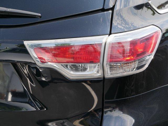used 2015 Toyota Highlander car, priced at $21,988