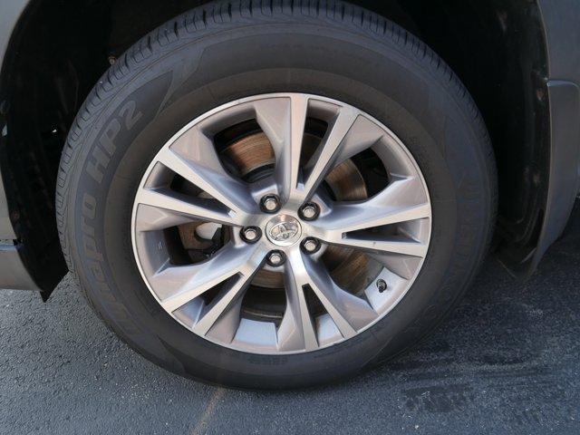 used 2015 Toyota Highlander car, priced at $21,988