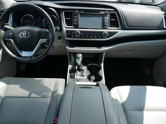 used 2015 Toyota Highlander car, priced at $21,988