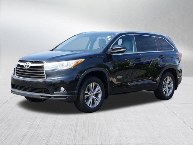 used 2015 Toyota Highlander car, priced at $21,988