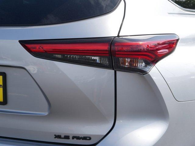 used 2021 Toyota Highlander car, priced at $37,988