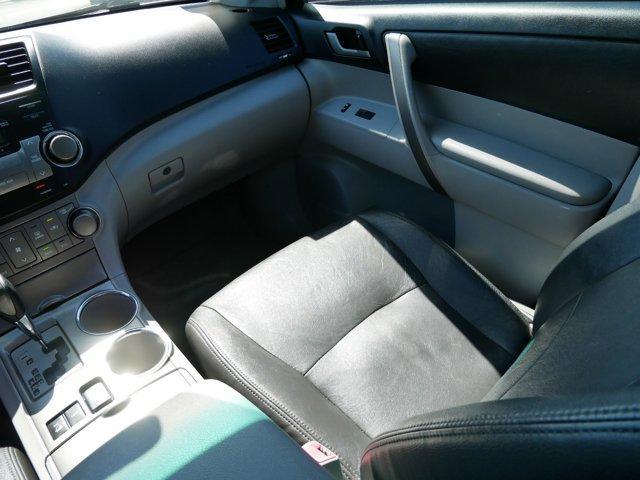 used 2008 Toyota Highlander car, priced at $9,497